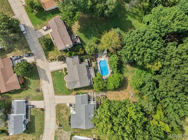37 Great Lakes Drive, St Peters, MO 63376