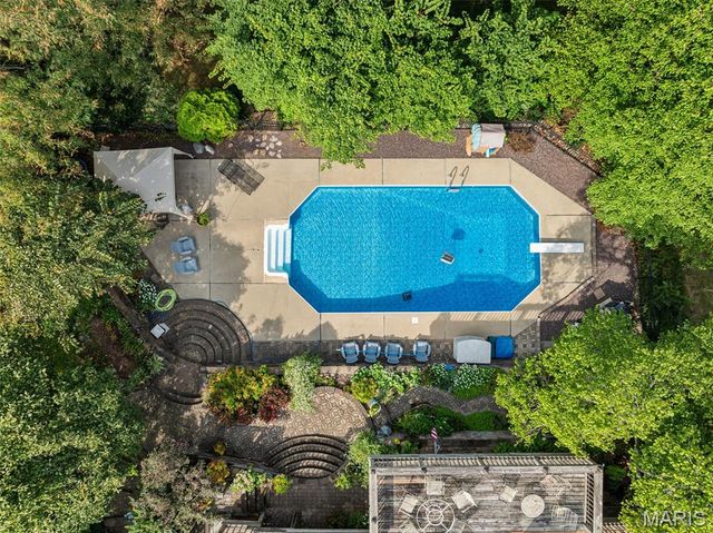 37 Great Lakes Drive, St Peters, MO 63376