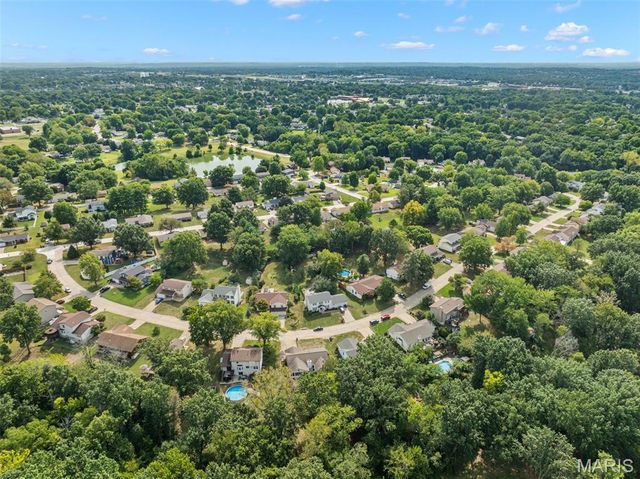 37 Great Lakes Drive, St Peters, MO 63376
