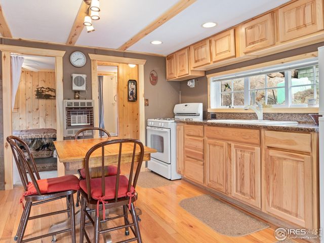 140 Loveland Heights Ln, Drake, CO 80515