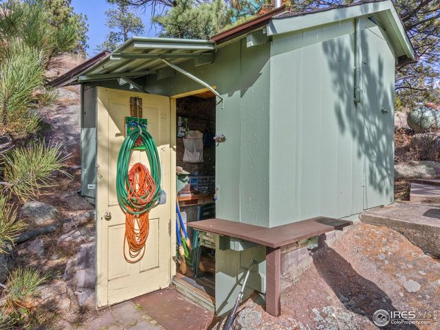 140 Loveland Heights Ln, Drake, CO 80515