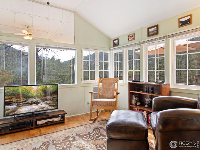 140 Loveland Heights Ln, Drake, CO 80515