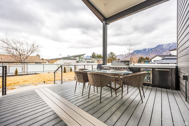 11318 S CANYON FALLS LN, Sandy, UT 84092