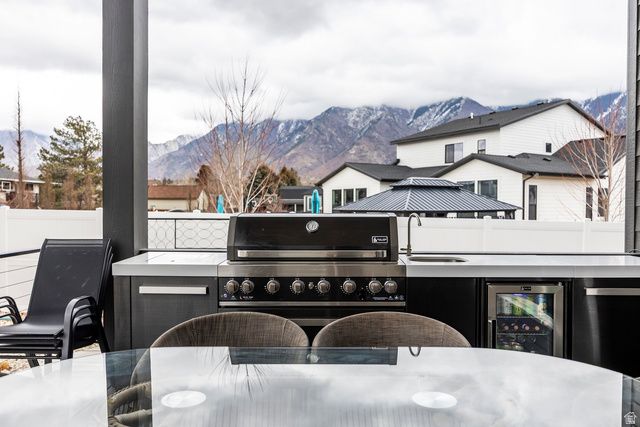 11318 S CANYON FALLS LN, Sandy, UT 84092