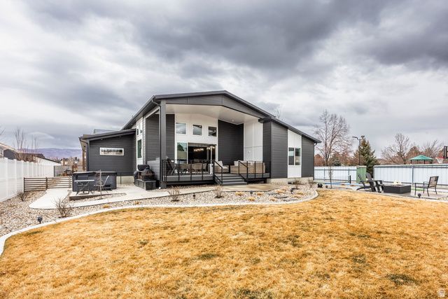 11318 S CANYON FALLS LN, Sandy, UT 84092