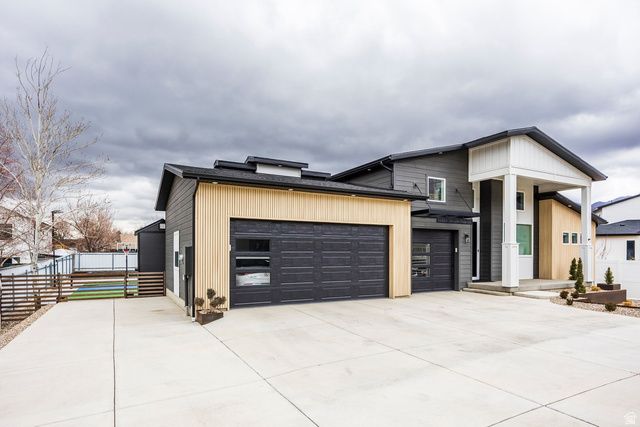 11318 S CANYON FALLS LN, Sandy, UT 84092