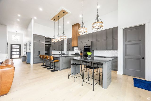 11318 S CANYON FALLS LN, Sandy, UT 84092