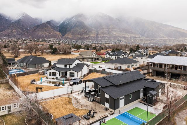 11318 S CANYON FALLS LN, Sandy, UT 84092