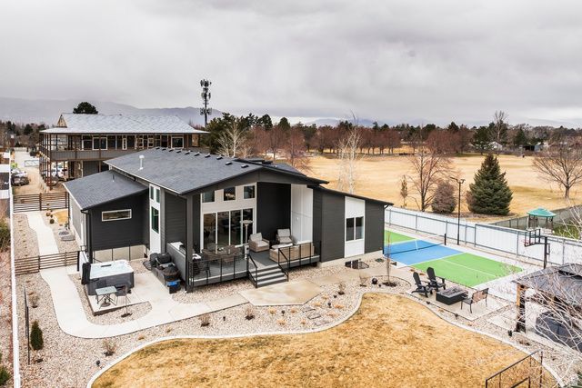 11318 S CANYON FALLS LN, Sandy, UT 84092