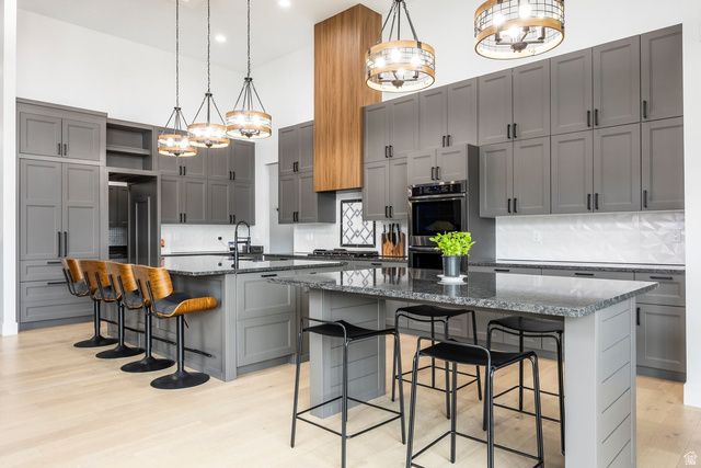 11318 S CANYON FALLS LN, Sandy, UT 84092