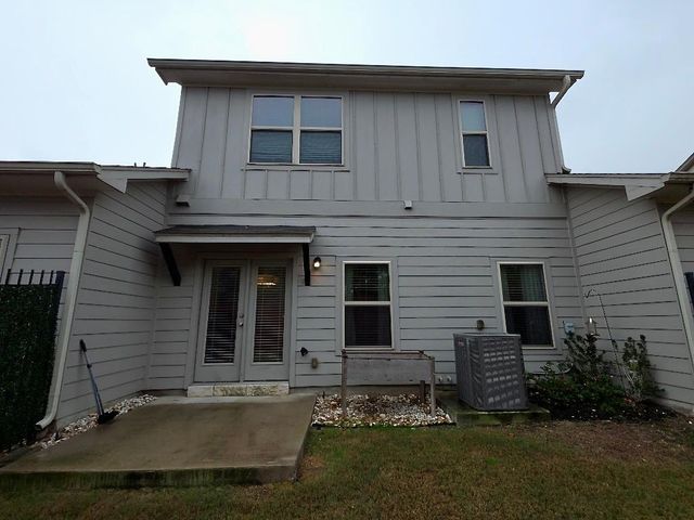 1608 Catalan RD 302, Austin, TX 78748