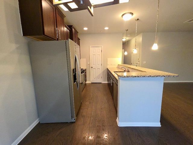 1608 Catalan RD 302, Austin, TX 78748