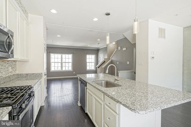 17 IRON GATE RD, Sicklerville, NJ 08081