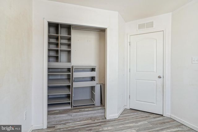 17 IRON GATE RD, Sicklerville, NJ 08081