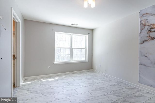 17 IRON GATE RD, Sicklerville, NJ 08081