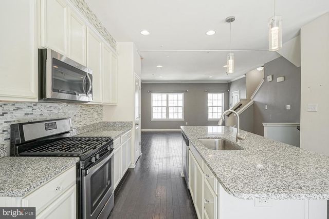 17 IRON GATE RD, Sicklerville, NJ 08081