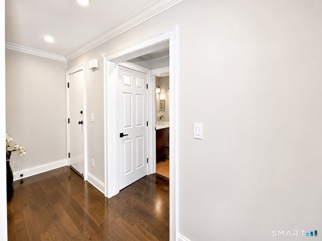 31 Carriage Drive 31, Milford, CT 06460