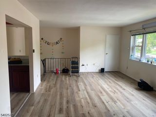 182 Evergreen Rd 1B, Edison Twp., NJ 08837