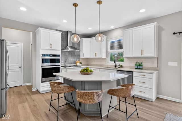 13570 Longrise Lane, Fishers, IN 46037