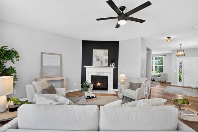 13570 Longrise Lane, Fishers, IN 46037