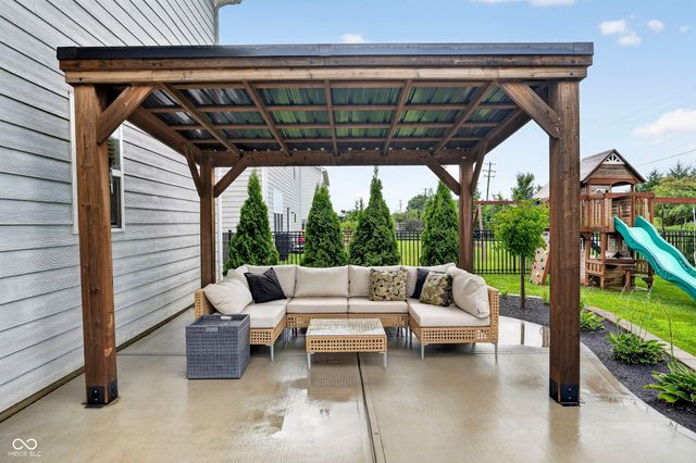 13570 Longrise Lane, Fishers, IN 46037