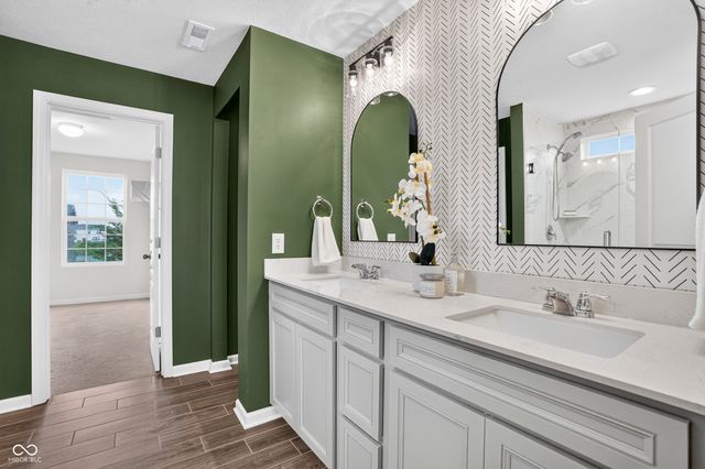 13570 Longrise Lane, Fishers, IN 46037