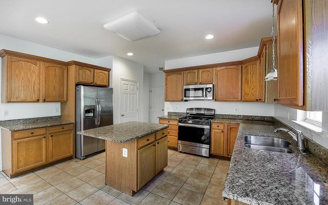 6 PALMER CT, Glassboro, NJ 08028