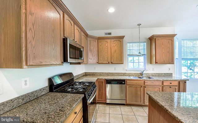 6 PALMER CT, Glassboro, NJ 08028