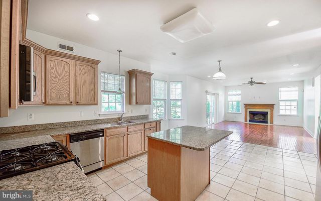 6 PALMER CT, Glassboro, NJ 08028