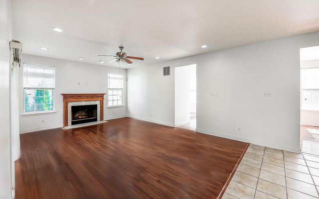 6 PALMER CT, Glassboro, NJ 08028