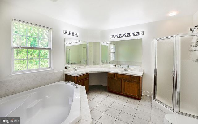 6 PALMER CT, Glassboro, NJ 08028