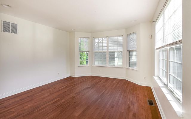 6 PALMER CT, Glassboro, NJ 08028