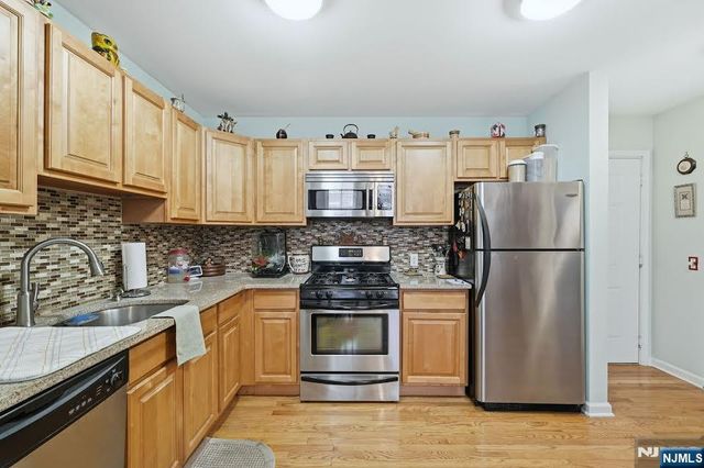19 Market 205, Paterson, NJ 07501