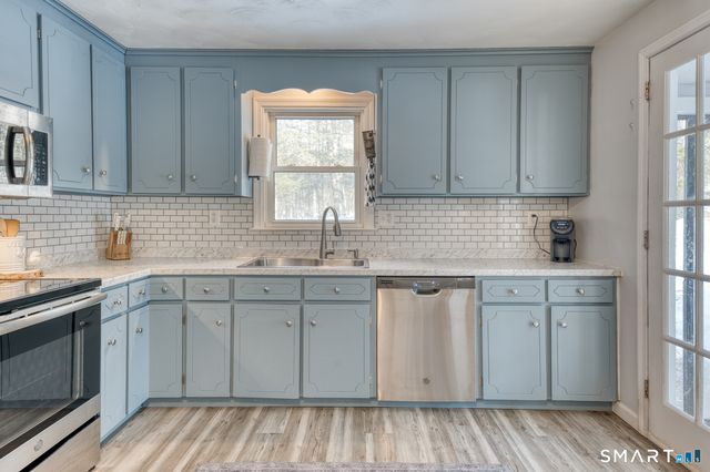 23 Thompson Hill Road, Columbia, CT 06237