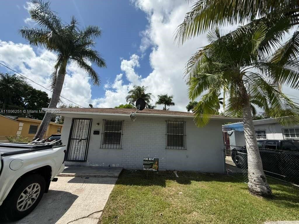 8276 NW 1st Pl 8276, Miami, FL 33150