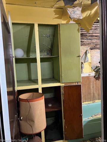 5181 Holcomb Street, Detroit, MI 48213