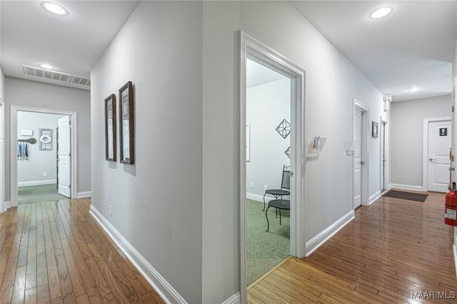 10406 Highway 231 ., Wetumpka, AL 36092