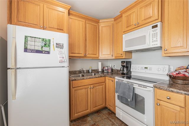 10406 Highway 231 ., Wetumpka, AL 36092