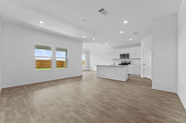 12117 Horseshoe Field BND, Mustang Ridge, TX 78610