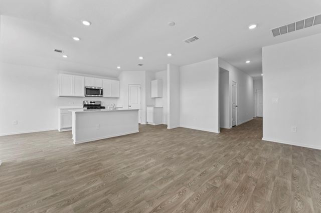 12117 Horseshoe Field BND, Mustang Ridge, TX 78610