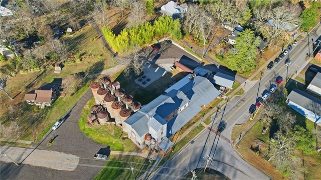 103 W Chestnut Court, Central, SC 29630