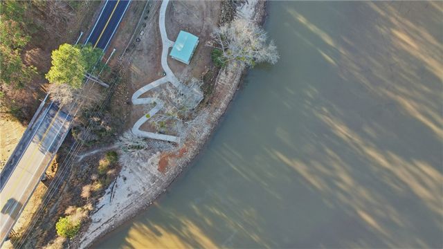 103 W Chestnut Court, Central, SC 29630