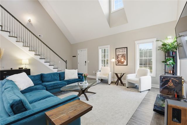 103 W Chestnut Court, Central, SC 29630