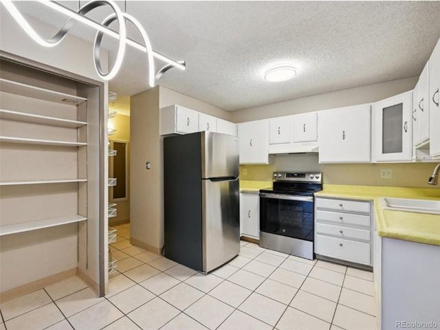 7040 E Girard Ave 301, Denver, CO 80224