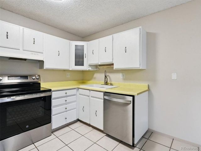 7040 E Girard Ave 301, Denver, CO 80224