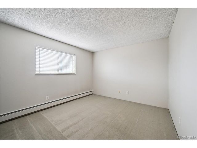 7040 E Girard Ave 301, Denver, CO 80224