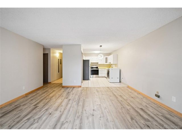 7040 E Girard Ave 301, Denver, CO 80224