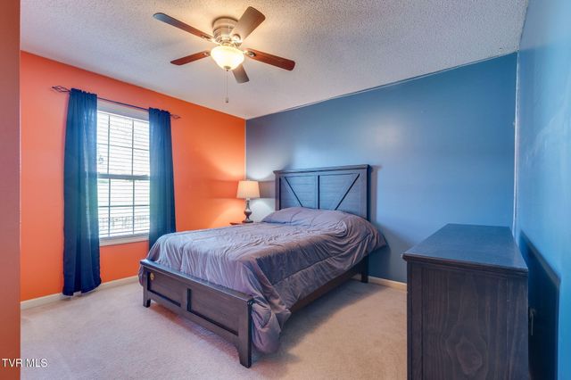 323 Gray Station Road, Gray, TN 37615