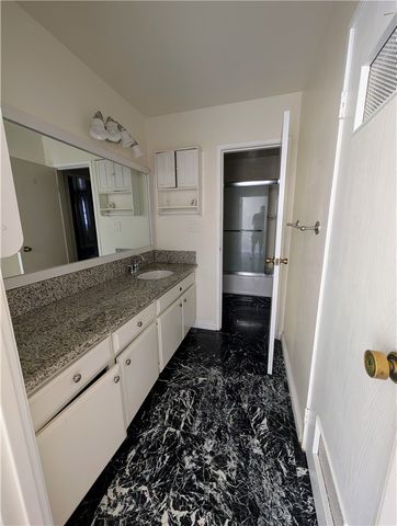 1750 E Ocean 1011, Long Beach, CA 90802