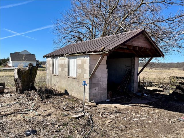 286 County Road 40, Sullivan, OH 44880